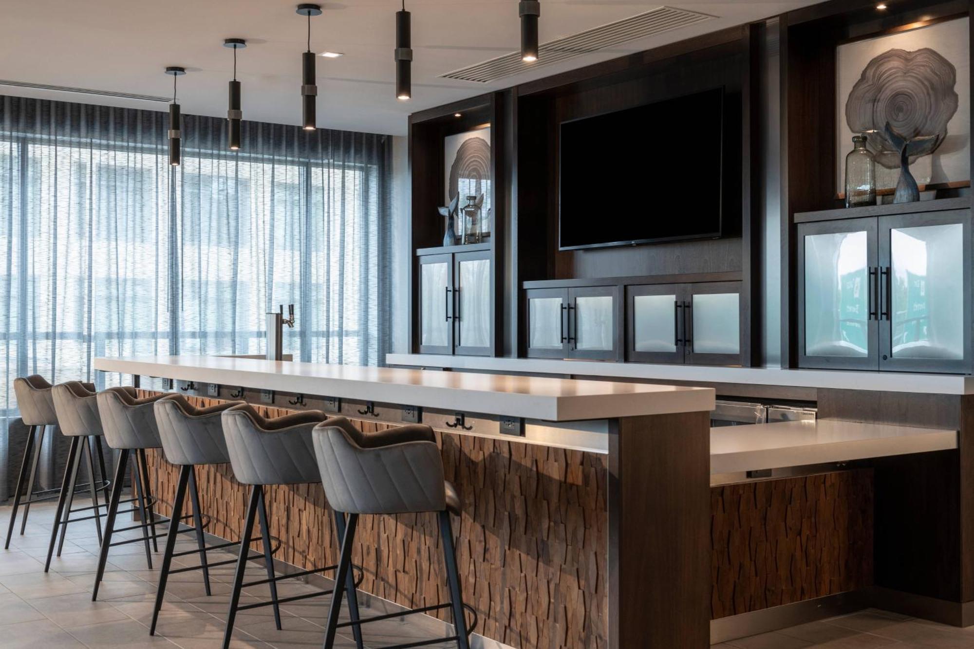 Towneplace Suites By Marriott Boston Medford Exterior foto